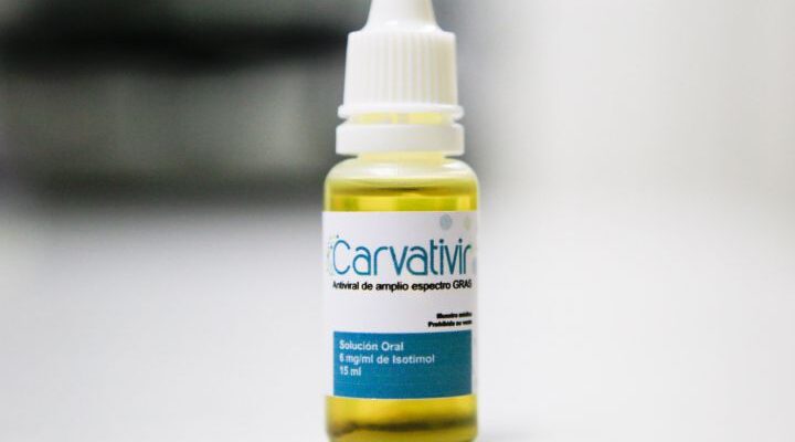 Expertos advierten que el Carvativir solo sirve como enjuague bucal