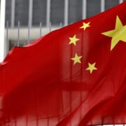 China amenazó con "dar una lección" a quien intente "usar Hong Kong como un peón"