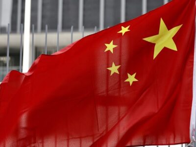 China amenazó con "dar una lección" a quien intente "usar Hong Kong como un peón"