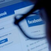 Filtraron los datos personales de millones de usuarios de Facebook
