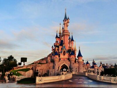 Disneyland París se convertirá en un gran centro de vacunación