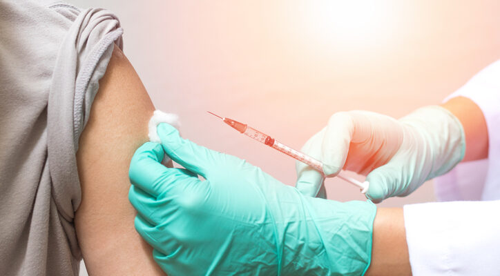 Situación política impide la vacunación en Venezuela, según la Academia de Medicina