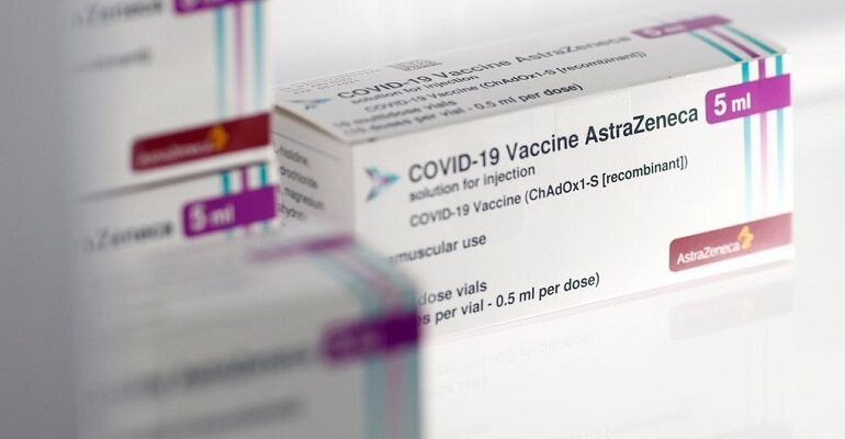 La EMA recomienda aplicar la segunda dosis de la vacuna AstraZeneca
