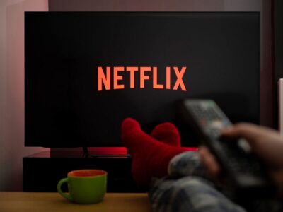 Netflix ya permite ver películas y series sin conexión aunque no se hayan descargado
