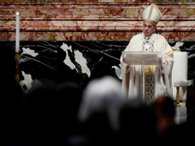 Papa Francisco instó a superar los retrasos en la distribución de vacunas