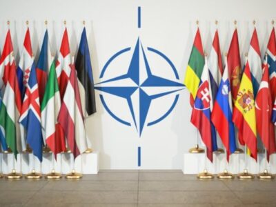 OTAN exhortó a Rusia cesar la acumulación de tropas en la frontera con Ucrania