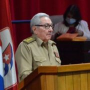 Raúl Castro renunció a la presidencia del Partido Comunista de Cuba
