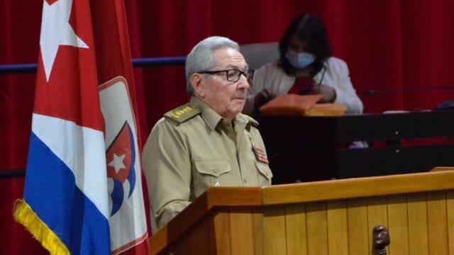 Raúl Castro renunció a la presidencia del Partido Comunista de Cuba