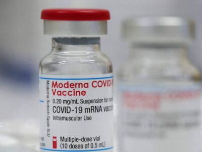 Moderna desarrolla dosis única de refuerzo contra el Covid-19 y la gripe