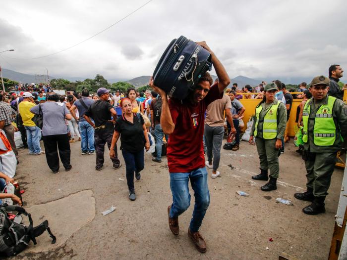 Refugiados y migrantes venezolanos recibirán una ayuda de 954 millones de dólares 