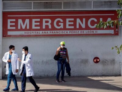 DOBLE LLAVE - Venezuela registra 1.297 nuevos contagios y 19 fallecidos por Covid-19