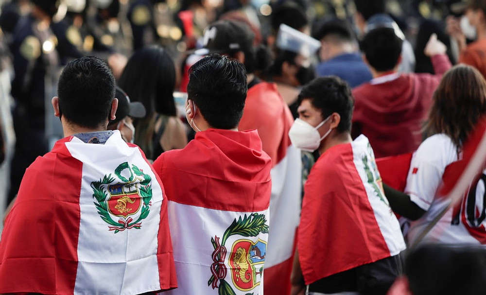DOBLE LLAVE - Polarización y temor a un día de las elecciones presidenciales en Perú