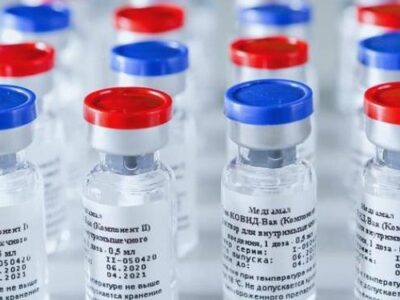 Efectividad de la vacuna rusa es 2,6 veces menor contra la variante india
