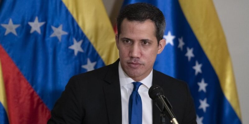 Oposición denuncia presencia policial en la residencia de Guaidó