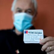 OMS pide que moratoria a vacunas de refuerzo se extienda a diciembre