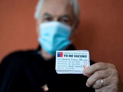 OMS pide que moratoria a vacunas de refuerzo se extienda a diciembre
