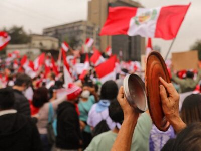 Perú cumplió una semana sin saber quién es su nuevo gobernante