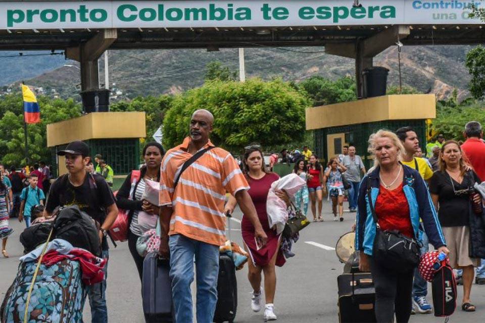 Organizaciones promueven inclusión laboral de venezolanos en Colombia