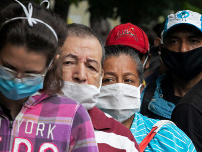 Doble Llave - Venezuela contabiliza 390.045 casos de Covid-19 en 579 días de pandemia
