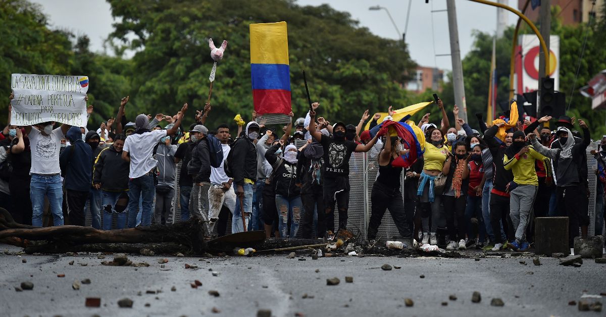 Al menos 50 heridos en protestas del martes en Colombia