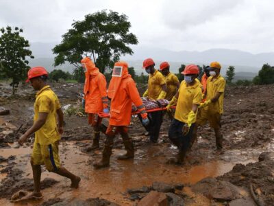 Lluvias en la India dejan un centenar de muertos y decenas de desaparecidos