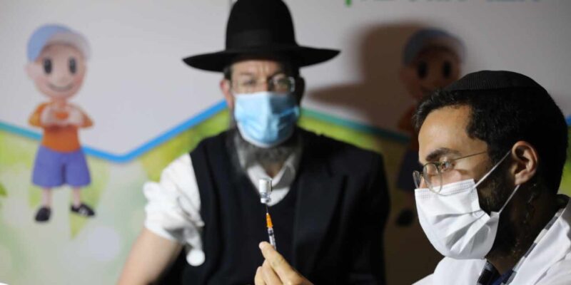 Israel reinició la campaña de inmunización tras firmar un nuevo acuerdo con Pfizer