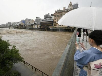 Japón prevé evacuar a más de 28.000 personas por inundaciones en el país