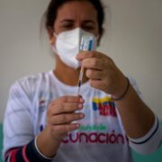 Doble Llave - Venezuela tiene vacunas anticovid para 20 % de la población