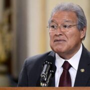 Fiscalía salvadoreña pidió la captura del expresidente Sánchez Cerén