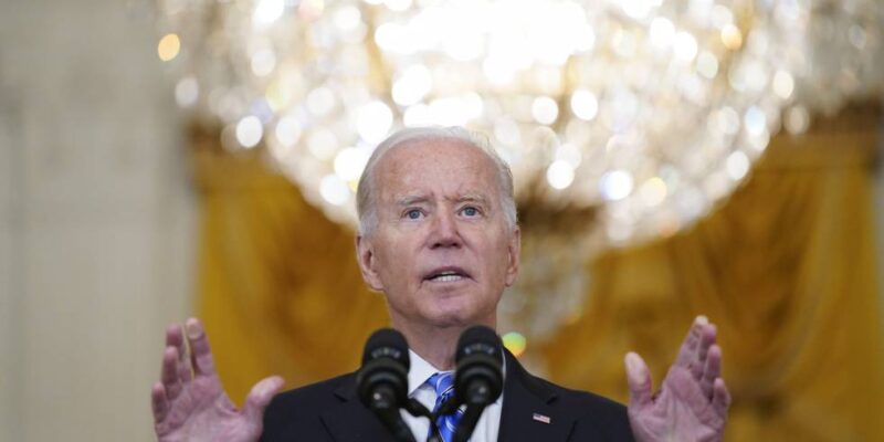 La aprobación de Biden cayó tras los sucesos en Afganistán