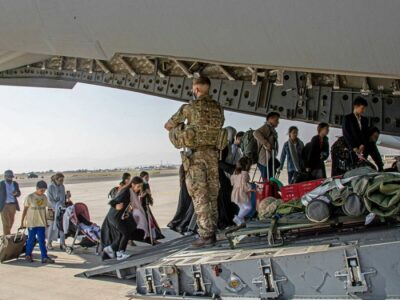 Advirtieron que la amenaza terrorista contra el aeropuerto de Kabul es real