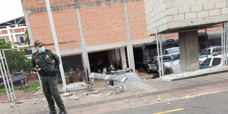 Al menos 14 heridos en atentado contra estación de Policía en Colombia