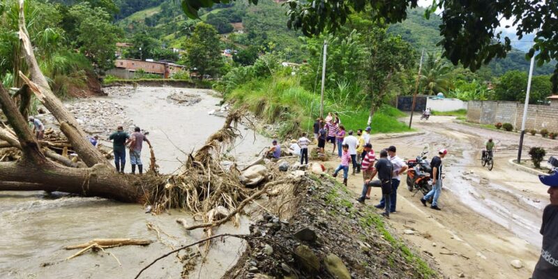 Lluvias dejan 11 fallecidos en el municipio Tovar de Mérida
