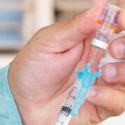 Delphos: Solo 8% de los venezolanos tiene una dosis de vacuna