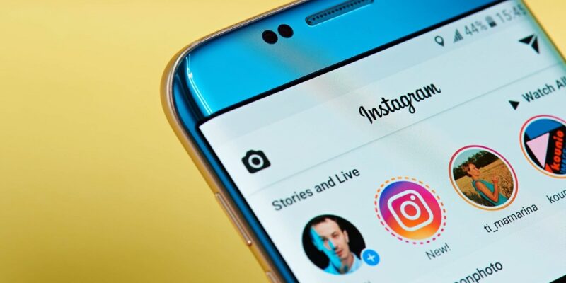 DOBLE LLAVE - Instagram permitirá priorizar las publicaciones de los amigos en el “feed”