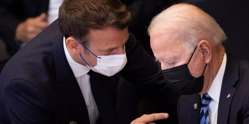 DOBLE LLAVE - Joe Biden pidió hablar con Macron sobre caso de submarinos