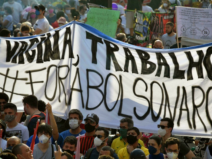 Protestas pidieron destitución de Bolsonaro tras su amenaza a instituciones