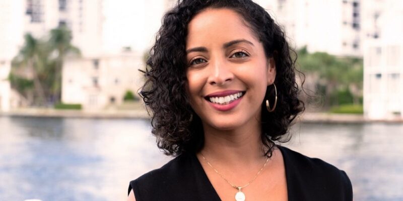 Nombran a una venezolana como directora de medios hispanos de la Casa Blanca