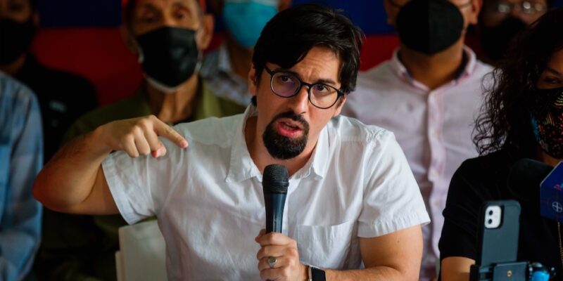 Freddy Guevara sustituirá a Vecchio en las negociaciones en México