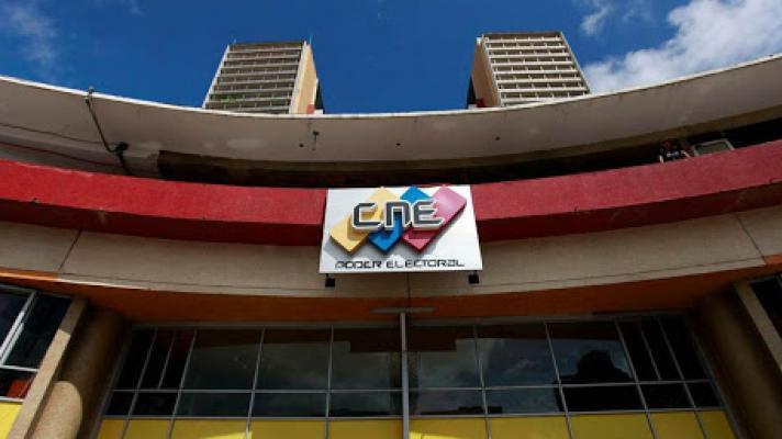 CNE prorrogó por dos días más las sustituciones de candidaturas