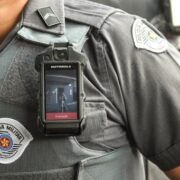 DOBLE LLAVE - Brasil implementará cámaras corporales para disminuir la violencia policial