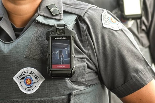 DOBLE LLAVE - Brasil implementará cámaras corporales para disminuir la violencia policial
