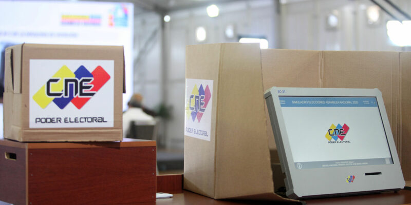 DOBLE LLAVE - CNE convocó a participar en un simulacro electoral el próximo 10 de octubre