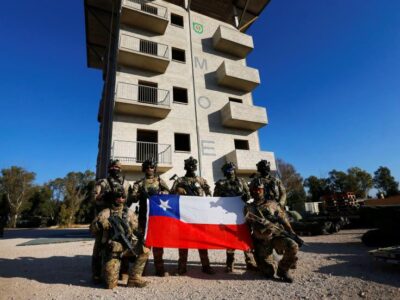 Chile realiza prácticas militares con España y EE.UU.