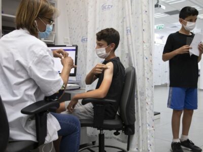 EE.UU. celebró la aprobación de vacuna Pfizer/BioNTech en niños