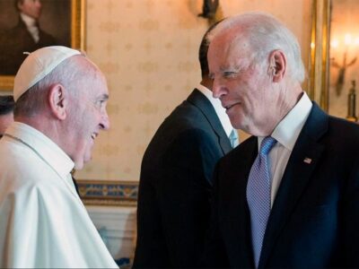 DOBLE LLAVE - El Papa Francisco recibió a Biden en el Vaticano