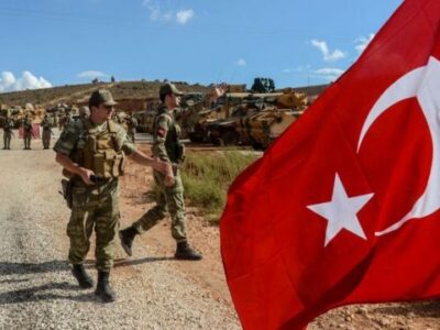 Fiscalía turca ordena detener a 158 militares por supuesto vínculo golpista