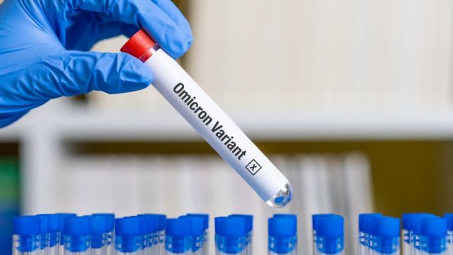 variante ómicron