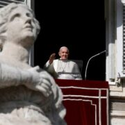 DOBLE LLAVE - Papa Francisco pide por la paz y el diálogo ante conflicto en Etiopía