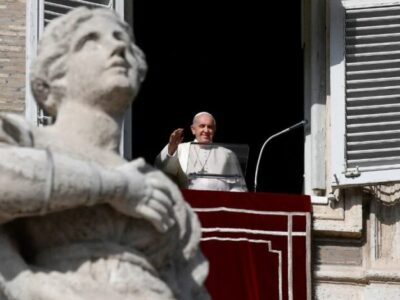 DOBLE LLAVE - Papa Francisco pide por la paz y el diálogo ante conflicto en Etiopía
